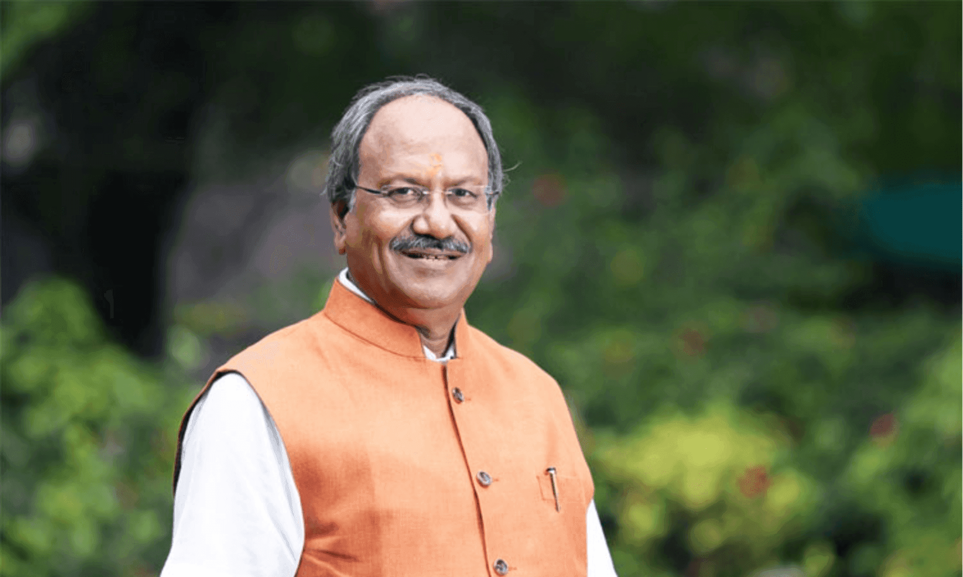 अधिकारियों की लापरवाही और नक्सलवाद पर सांसद बृजमोहन अग्रवाल का कड़ा रुख, कहा– "विपक्ष आपदा में अवसर न तलाशे"