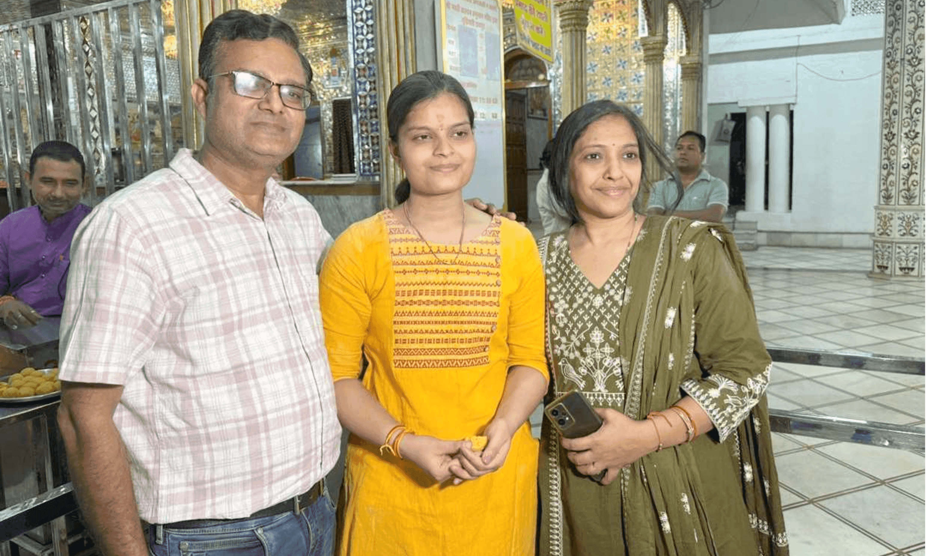 रायपुर की बेटी वैभवी अग्रवाल ने बढ़ाया मान: UPSC में हासिल की 35वीं रैंक, मां के बिना तय किया सफलता का सफर