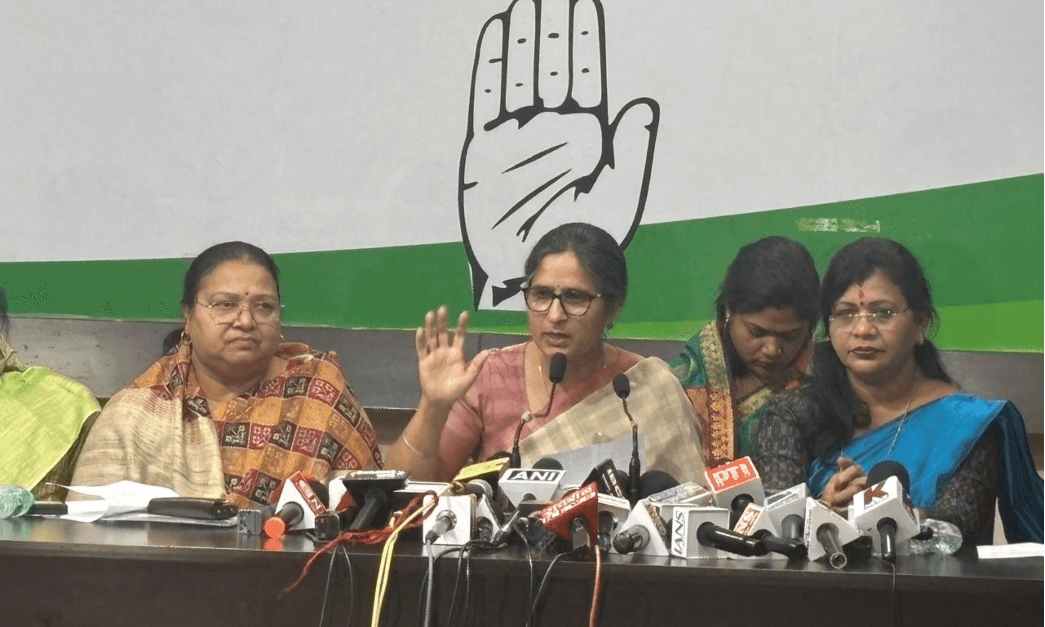 नारी शक्ति वंदन अधिनियम पर कांग्रेस का हमला, रंजीत रंजन बोलीं—बीजेपी महिलाओं से कर रही धोखाधड़ी