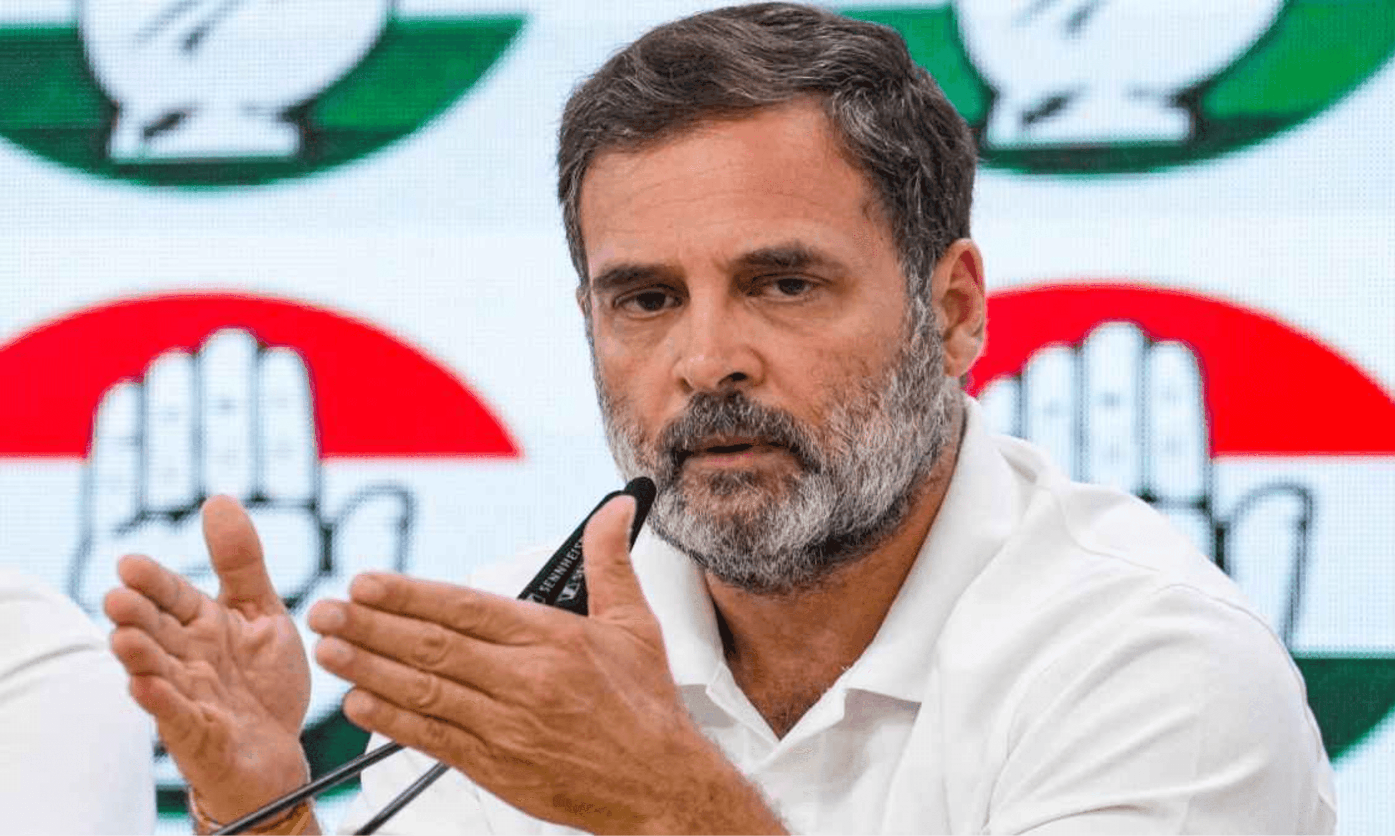 राहुल गांधी का बड़ा हमला: 'PM मोदी ने अपनी छवि बचाने के लिए देश और किसानों को अमेरिका के हाथों बेचा'