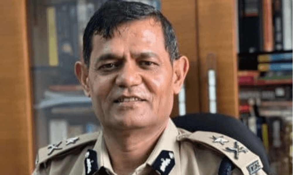 आपत्तिजनक फोटो वायरल होने पर IG रतन लाल डांगी निलंबित, विभागीय जांच शुरू