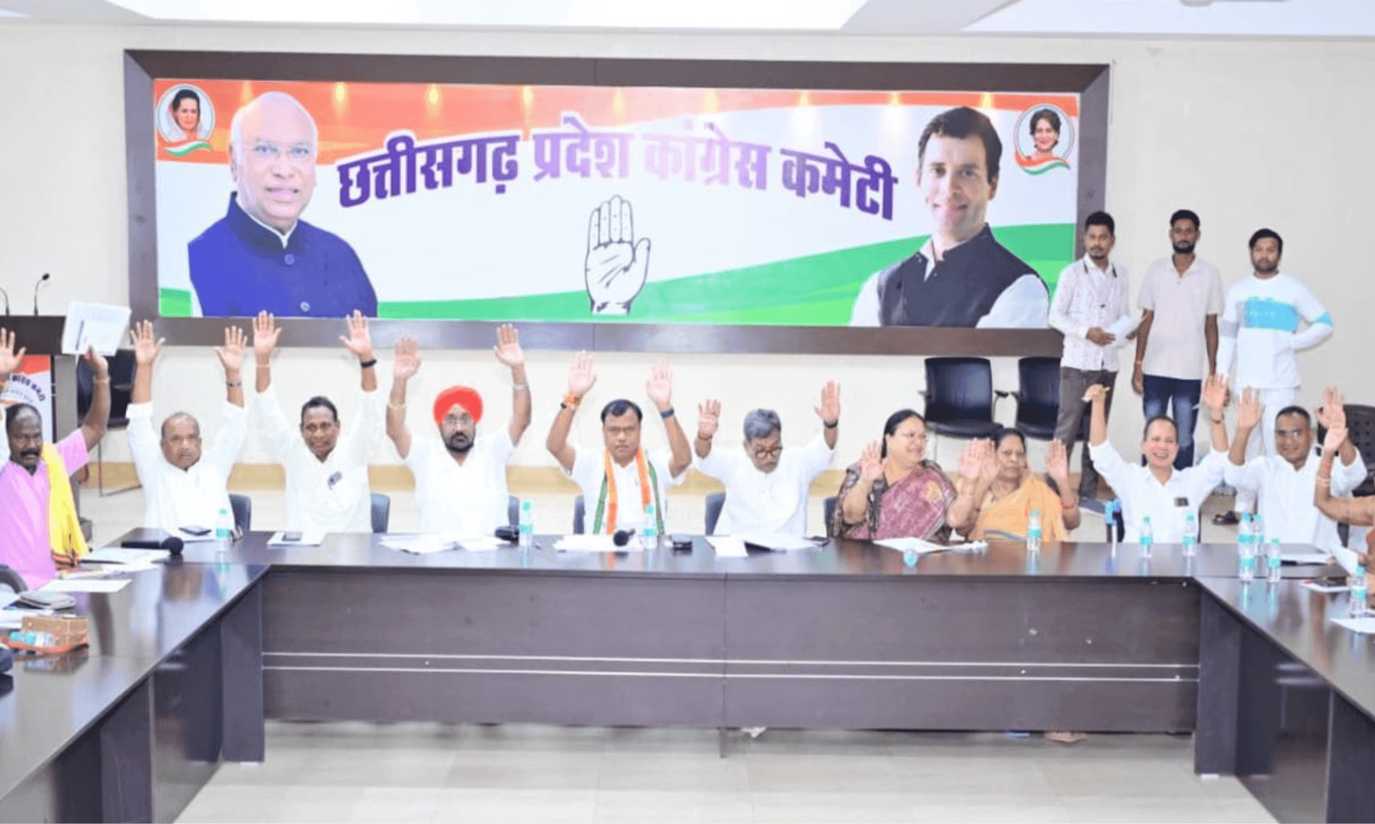 PCC मिशन 2028: आदिवासी कांग्रेस की बैठक में 7 एजेंडे तय, अरविंद नेताम और नंदकुमार साय के सहारे भाजपा को घेरने की रणनीति